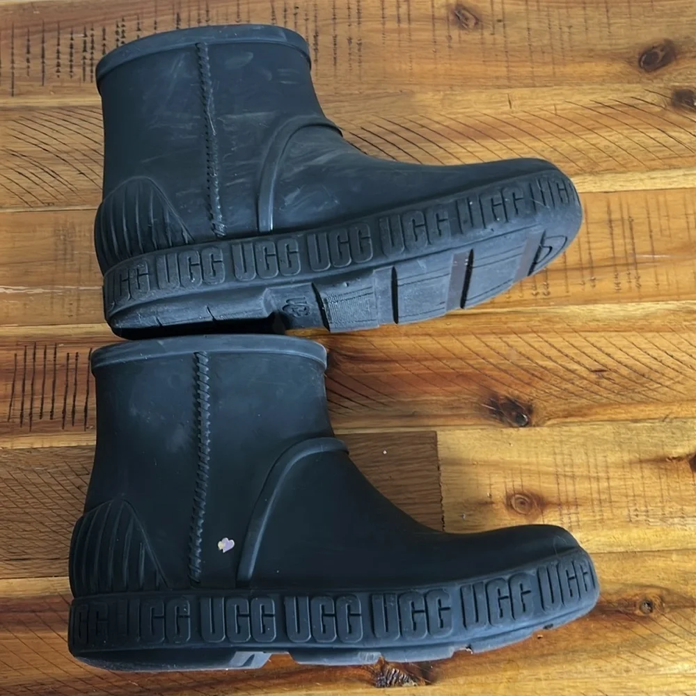 UGG Black Rubber Ankle Boots Kids' Drizlita Waterproof Rain Boot